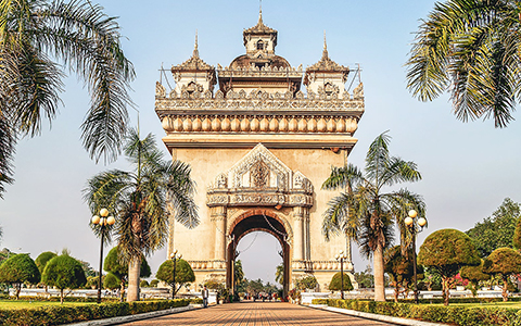 Patuxai Monument