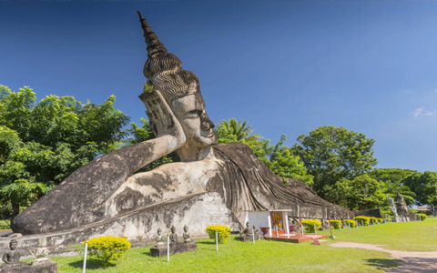 6 Days Essential Vientiane to Luang Prabang Tour